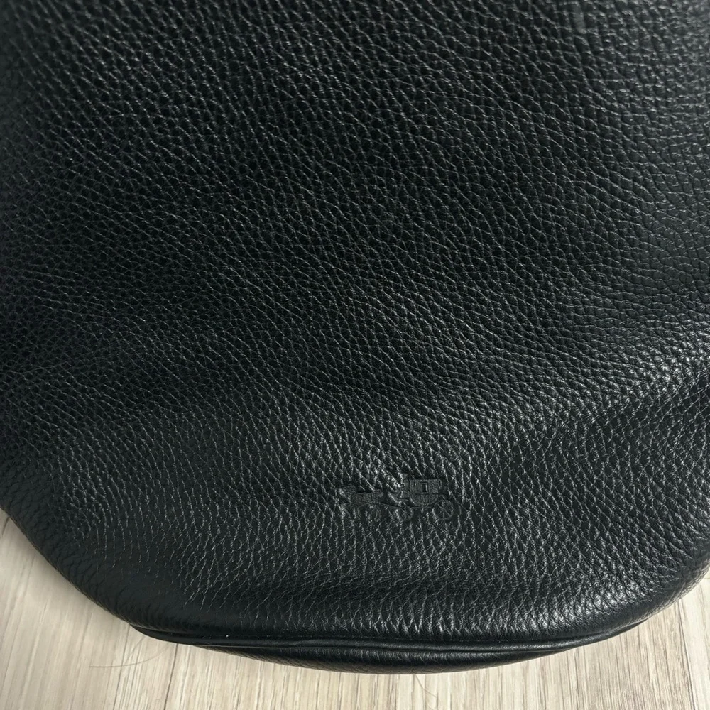 Coach Black Pebble Leather Sonoma Bucket Crossbody Bag Adjustable‎ Straps